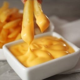 ซอสชีสสส