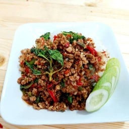 กะเพรา นายโจ้