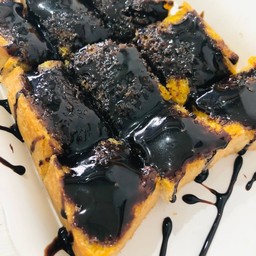 ขนมปังปิ้งเนย+ชอคโกแลต