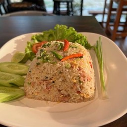 ข้าวผัดแหนม