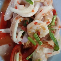 ยำกุ้ง+ปลาหมึก