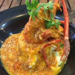 ร้านกะเพราโฮ๊ะ ไข่ข้น เมกา