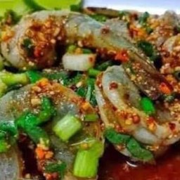 ลาบกุ้งสดๆ