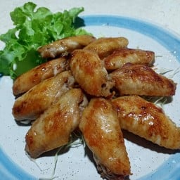 ครัวอิ่มจัง อาหารตามสั่ง กุยช่ายแป้งนุ่ม สลัดผัก สลัดโรล  by คุณเอ๋