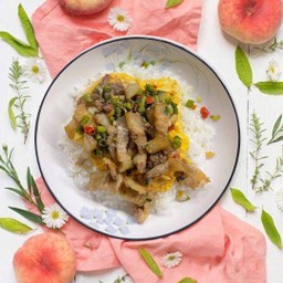 หมูสามชั้นคั่วพริกเกลือไข่ข้น