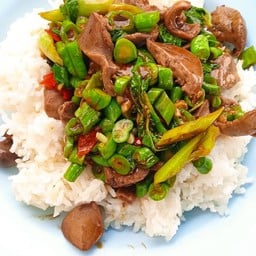 พี่สุ เตี๋ยวไก่มะระ (แน่นๆ  จุกๆ )