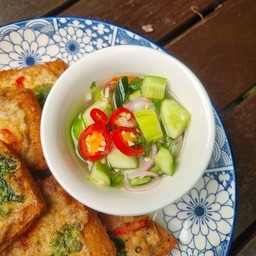 ทานปัง ขนมปังหน้าหมู / มักกะโรนีผัดซอส / ข้าว / ของกินเล่น /น้ำ