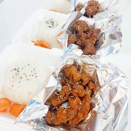 ข้าวไก่คาราเกะเคลือบซอลเกาหลี