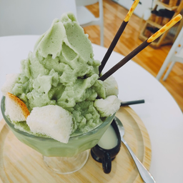 ปังเย็นชาเขียวนมสด