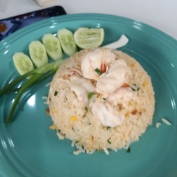 ข้าวผัดกุ้ง ปลาหมึก