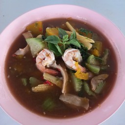 แม่มณีอาหารตามสั่ง-ตลาดมิดไนท์