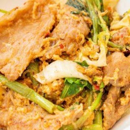 สุกี้แห้ง   ไก่
