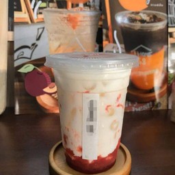 เบอรี่นมสด