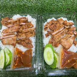 ข้าวหมูย่าง