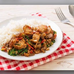 [อร่อยซ่ากับโค้ก] กระเพราหมูกรอบ (ราดข้าว) +  โค้ก ออริจินัล (ขวด) 