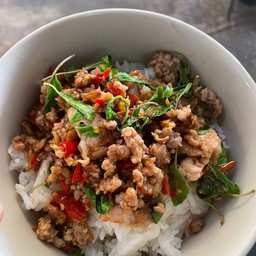 กะเพราหมูสับ+หมูชิ้น