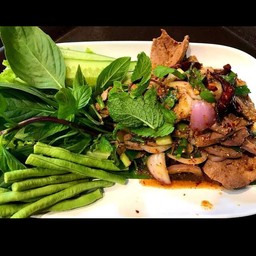 น้ำตกหมู