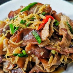 ข้าวราดหมูผัดขิง