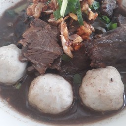 ก๋วยเตี๋ยวเรือเนื้อ (จับโบ้)