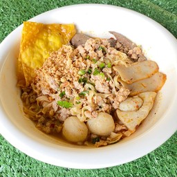 บะช่อ ก๋วยเตี๋ยวหมูสับต้มยำ บางพระ