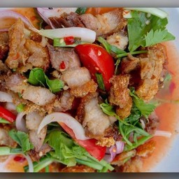 ยำหมูกรอบ