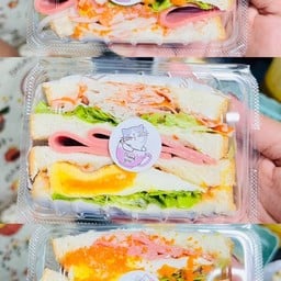 แซนวิชสี่เหลี่ยม