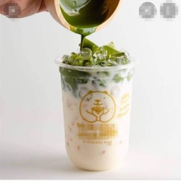 นมหมีชาเขียวมัจฉา