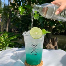 มิ้นโฃดา