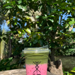 นมชมพู่ดาร์ชาเขียว