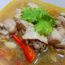 ต้มยำไก่น้ำใส