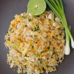 ข้าวผัดไก่