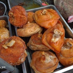 ครัวแม่ทองเต็ม กิ่งเพชรขายข้าวสาร