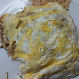 ผัดไทยเด็กห่อไข่ (ไข่2 ฟอง)  ผัดเส้นกับไข่ ไม่ใส่พริก ไม่ใส่ผัก