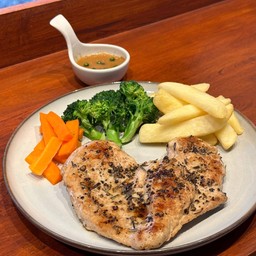 สเต็กอกไก่ซอสพริกไทยดำ