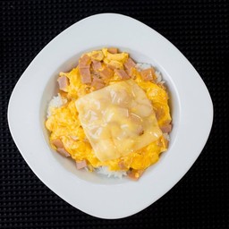 ข้าวไข่ข้นแฮม