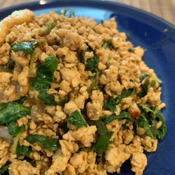 อวลกลิ่น กะเพราหอม