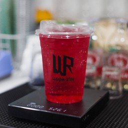 น้ำแดงโซดา