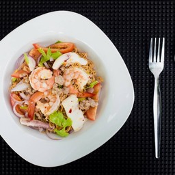 ยำมาม่าทะเล