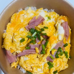 คุณโรสกะเพราไข่ข้น