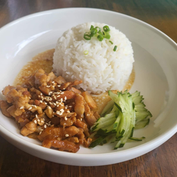 4.ข้าวหมูน้ำผึ้ง หลู่โร่วฟ่าน  卤肉饭 Braised pork on rice