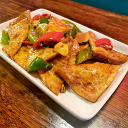 28.เต้าหู้ผัดซอส Stir fried tofu in soy sauce 家常素烧豆腐