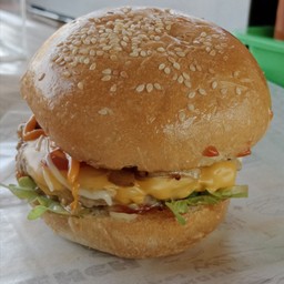 เบอร์เกอร์กิม หน้าวัดกลาง