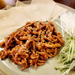 14.จิงเจี้ยงโร่วซือ(หมูผัดเต้าหู้หวาน) 京酱肉丝 Peking style Stir fried pork in sweet bean sauce