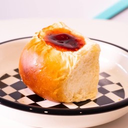 สตรอเบอร์รี่ บัน