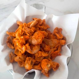 หนังไก่ทอด