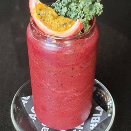 Fresh Beetroot Kale Smoothie(บีทรูทสดเคลสมูทตี้)