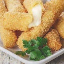 ปลาชีส สติ๊ก Cheese Stick  ( 2ชิ้น )
