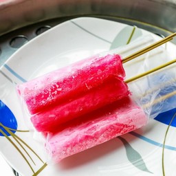 แพ็คน้ำแดง