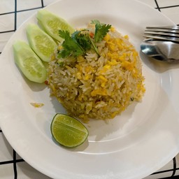 ข้าวผัดปู