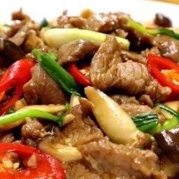 เนื้อน้ำมันหอย ราดข้าว